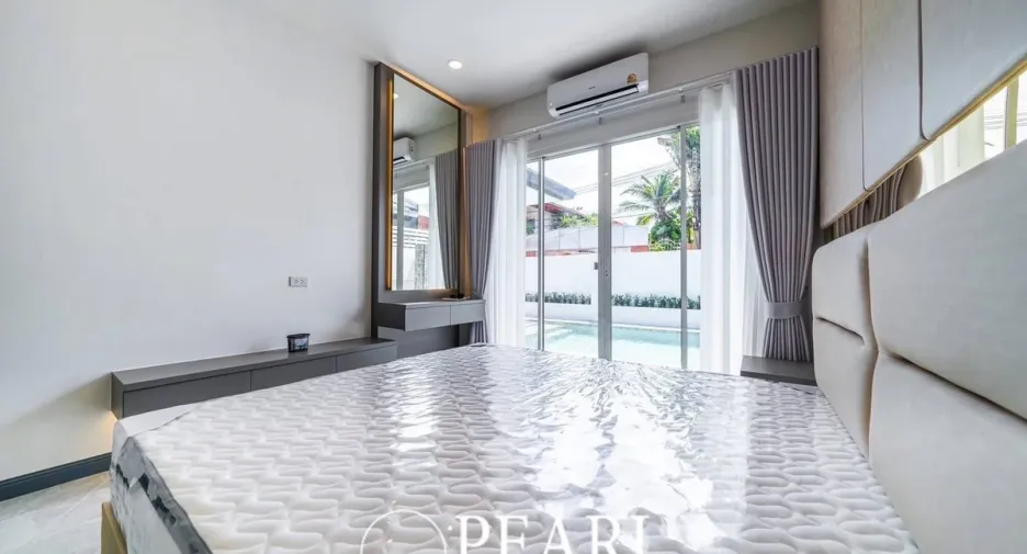 For sale 5 bedrooms house in Bang Lamung, Chonburi