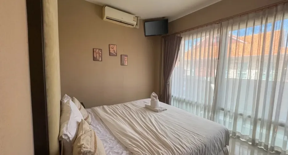 出租 和 出售 3 卧室 独立屋 在 Bang Lamung, Chon Buri