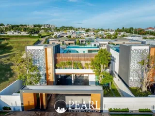 Haus zum Kauf mit 6 Zimmer in Bang Lamung, Chonburi