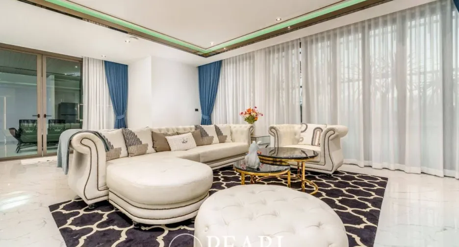 For sale 6 bedrooms house in Bang Lamung, Chonburi