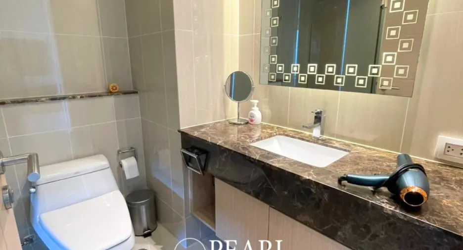 For sale 1 bed condo in Bang Lamung, Chonburi