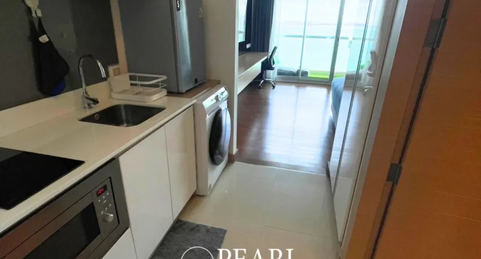 For sale 1 bed condo in Bang Lamung, Chonburi