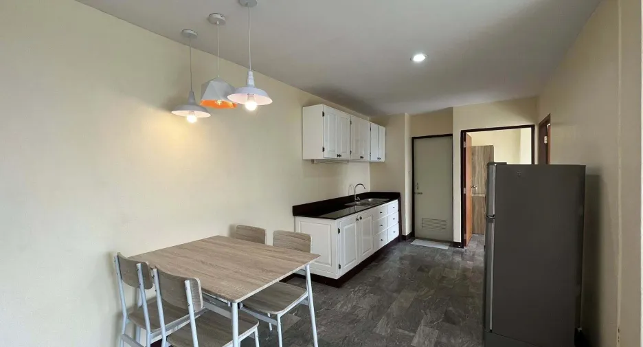 For rent 2 bedrooms condo in Bang Kapi, Bangkok