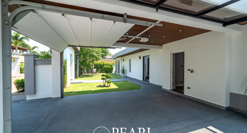 For sale 6 bedrooms house in Bang Lamung, Chonburi