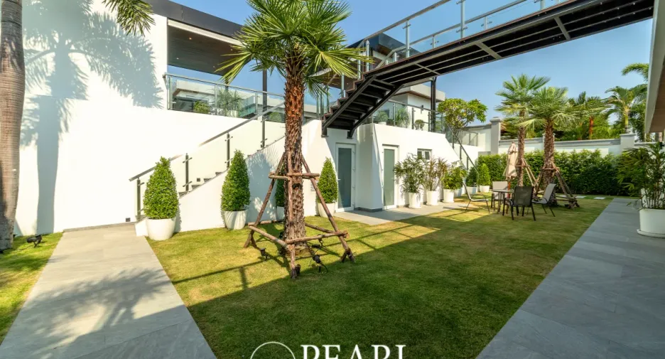 For sale 6 bedrooms house in Bang Lamung, Chonburi