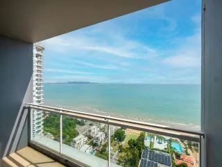 À vendre 3 chambres condo à Bang Lamung, Chonburi