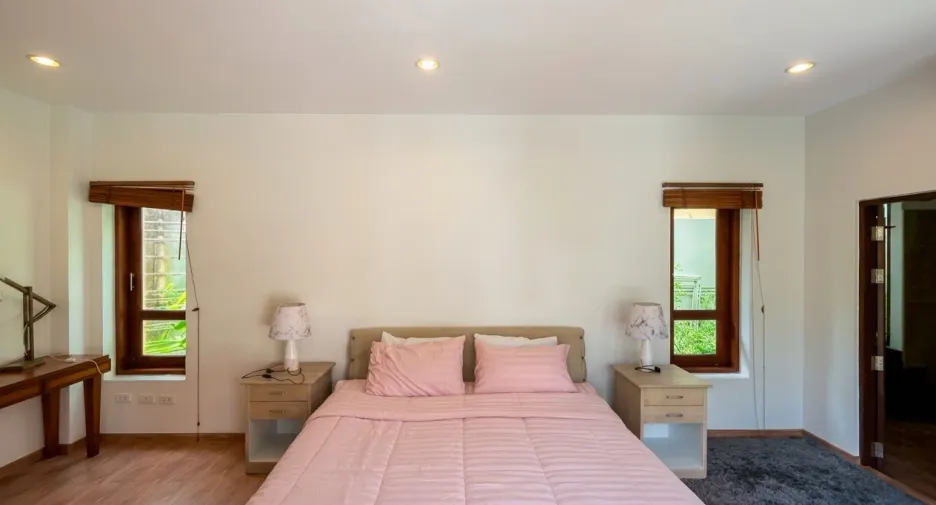 For sale 4 bedrooms house in Bang Lamung, Chonburi