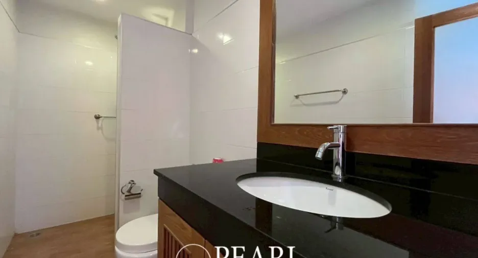 For sale 4 bedrooms house in Bang Lamung, Chonburi