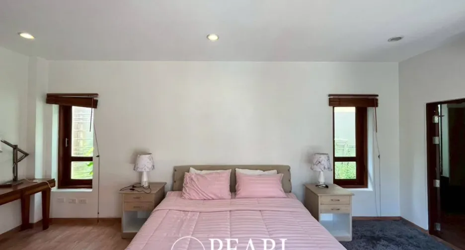 For sale 4 bedrooms house in Bang Lamung, Chonburi