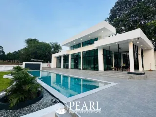 For sale 4 bedrooms house in Bang Lamung, Chonburi
