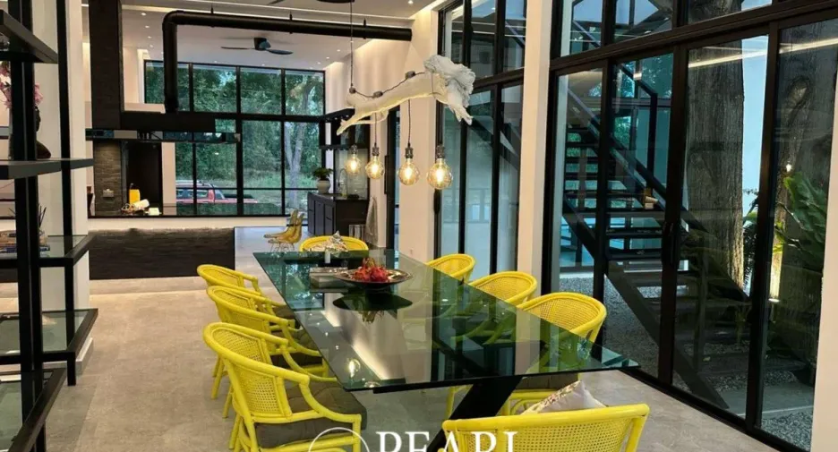 Casa en venta de 4 habitaciones en Bang Lamung, Chonburi