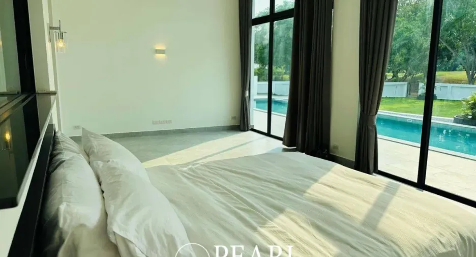 Casa en venta de 4 habitaciones en Bang Lamung, Chonburi