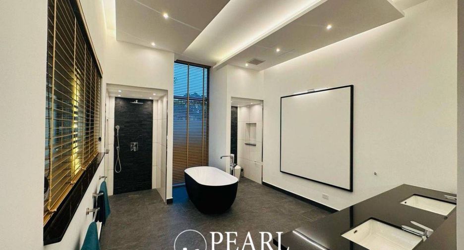 Casa en venta de 4 habitaciones en Bang Lamung, Chonburi