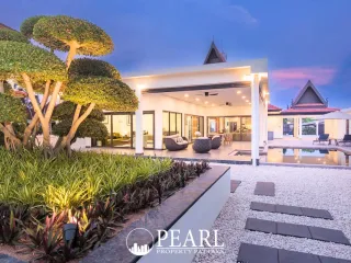 Casa en venta de 4 habitaciones en Bang Lamung, Chonburi