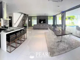 For sale 7 bedrooms house in Bang Lamung, Chonburi