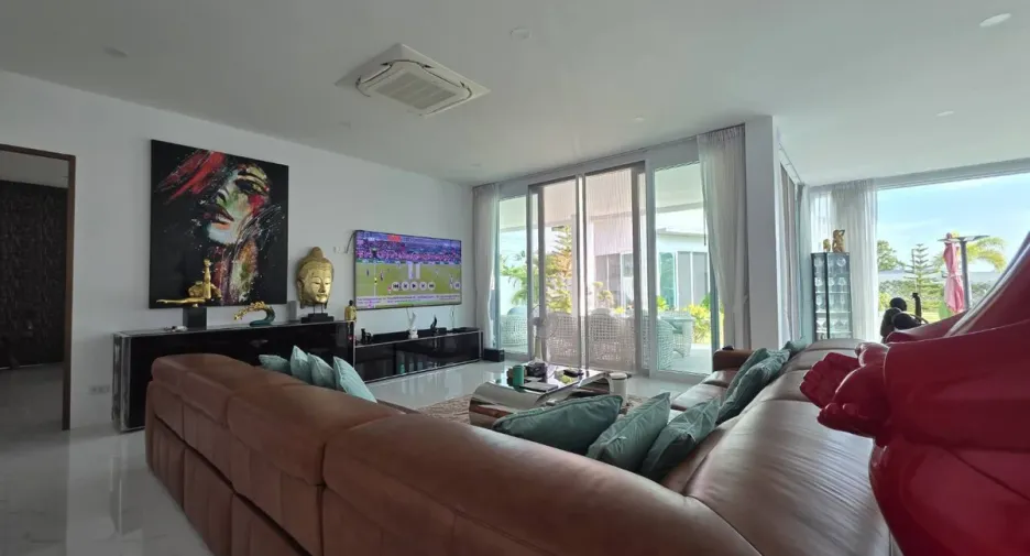 Casa en venta de 5 habitaciones en Bang Lamung, Chonburi