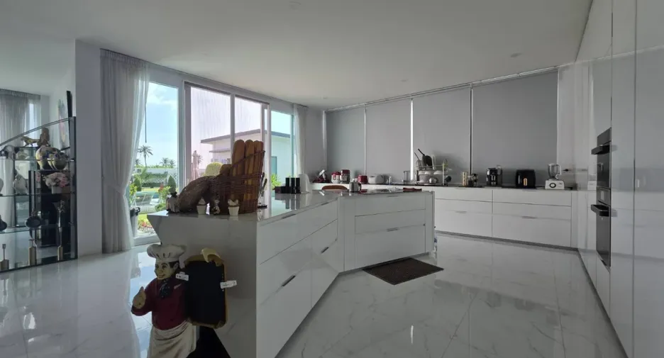 Casa en venta de 5 habitaciones en Bang Lamung, Chonburi