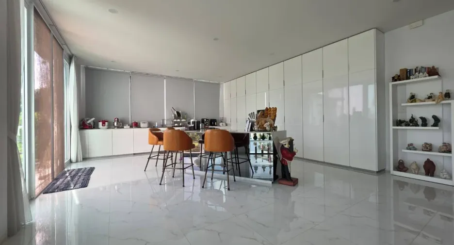 Casa en venta de 5 habitaciones en Bang Lamung, Chonburi