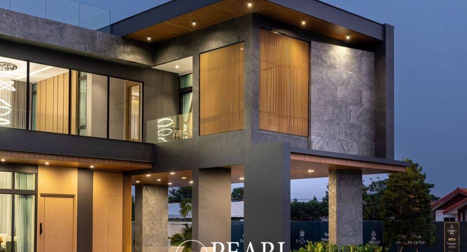 Casa en venta de 4 habitaciones en Bang Lamung, Chonburi