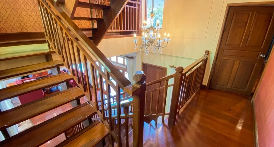 For sale 4 bedrooms house in Jomtien, Pattaya