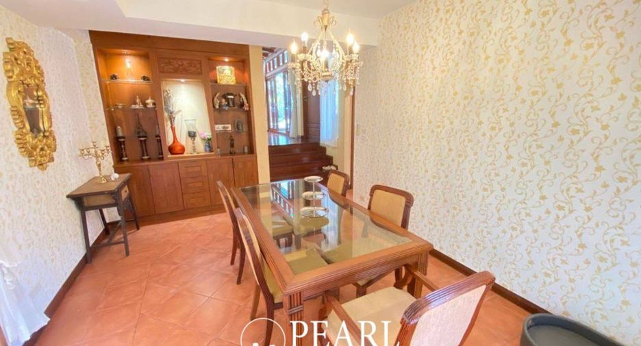 For sale 4 bedrooms house in Bang Lamung, Chonburi