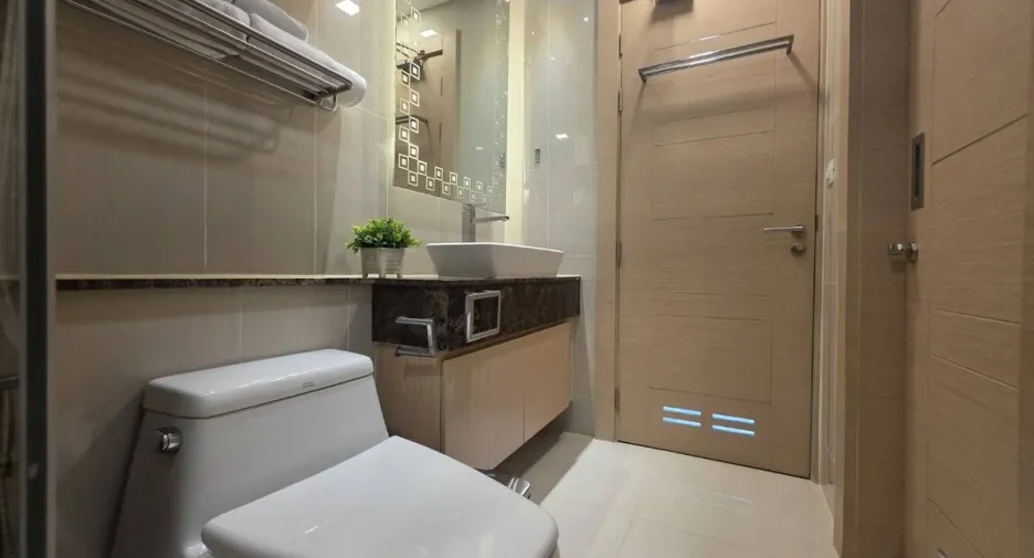 For sale 2 bedrooms condo in Bang Lamung, Chonburi