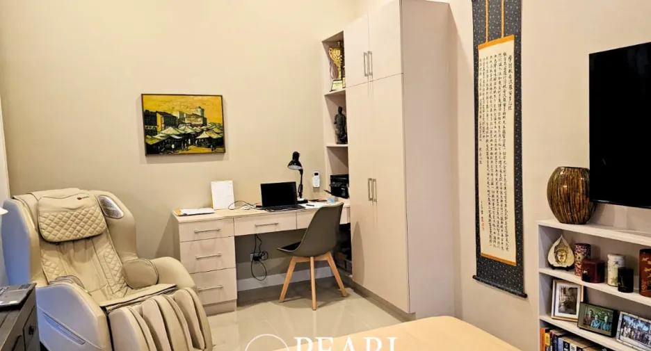 Haus zum Kauf mit 4 Zimmer in Bang Lamung, Chonburi