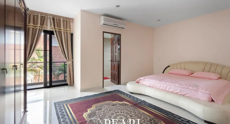 À vendre 5 chambres maison à Bang Lamung, Chonburi