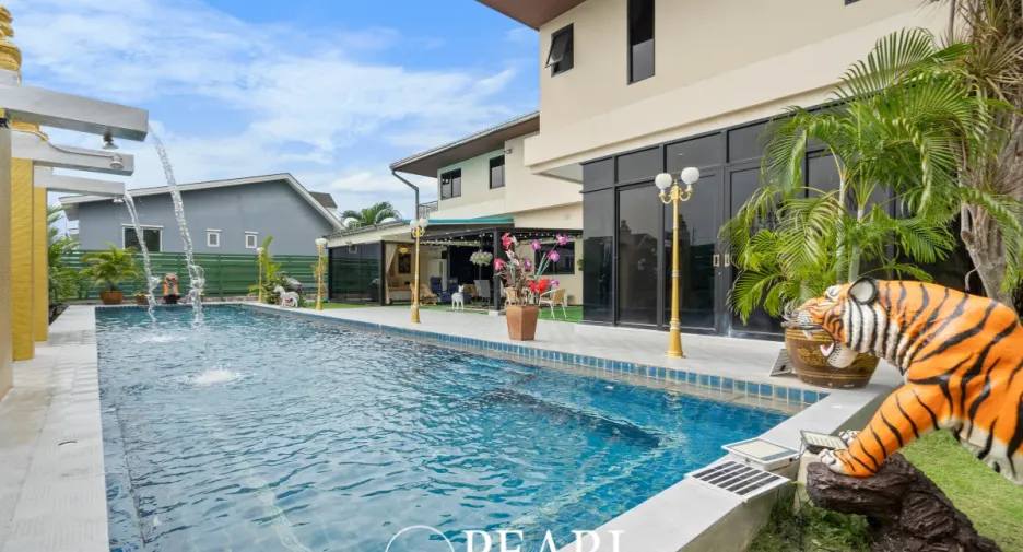 À vendre 5 chambres maison à Bang Lamung, Chonburi