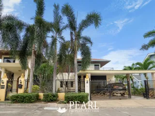 Haus zum Kauf mit 5 Zimmer in Bang Lamung, Chonburi