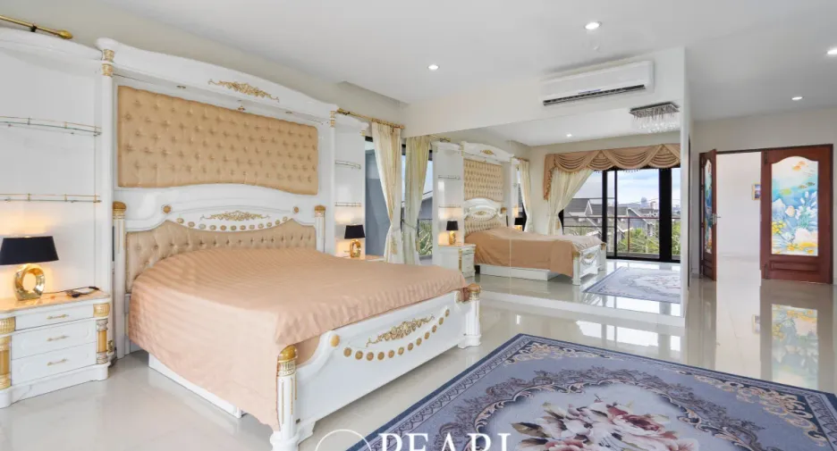 À vendre 5 chambres maison à Bang Lamung, Chonburi