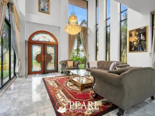 Haus zum Kauf mit 5 Zimmer in Bang Lamung, Chonburi
