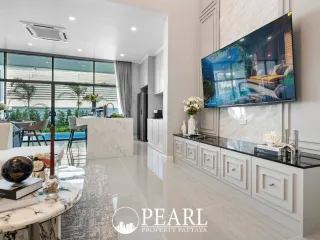 For sale 4 bedrooms house in Bang Lamung, Chonburi