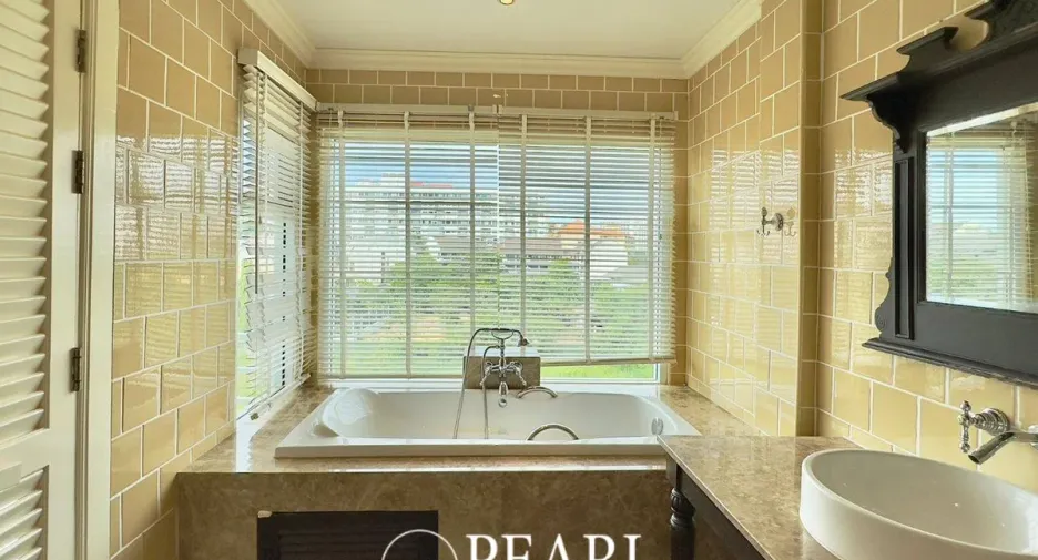 For sale 10 bedrooms house in Bang Lamung, Chonburi