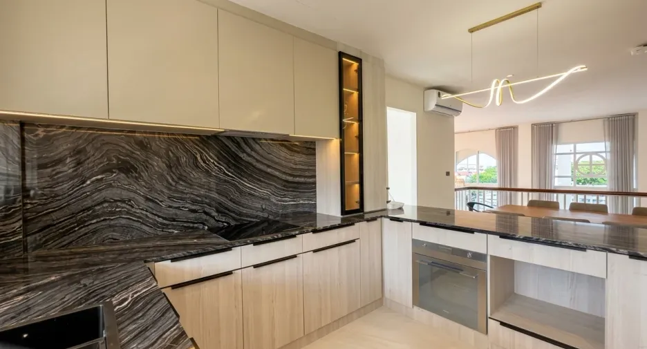 Casa en venta de 5 habitaciones en Sattahip, Chonburi