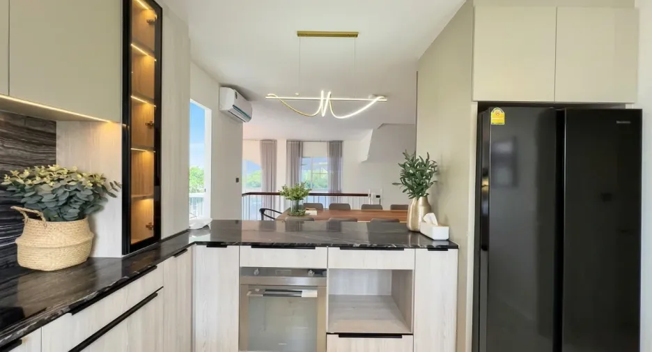 Casa en venta de 5 habitaciones en Sattahip, Chonburi