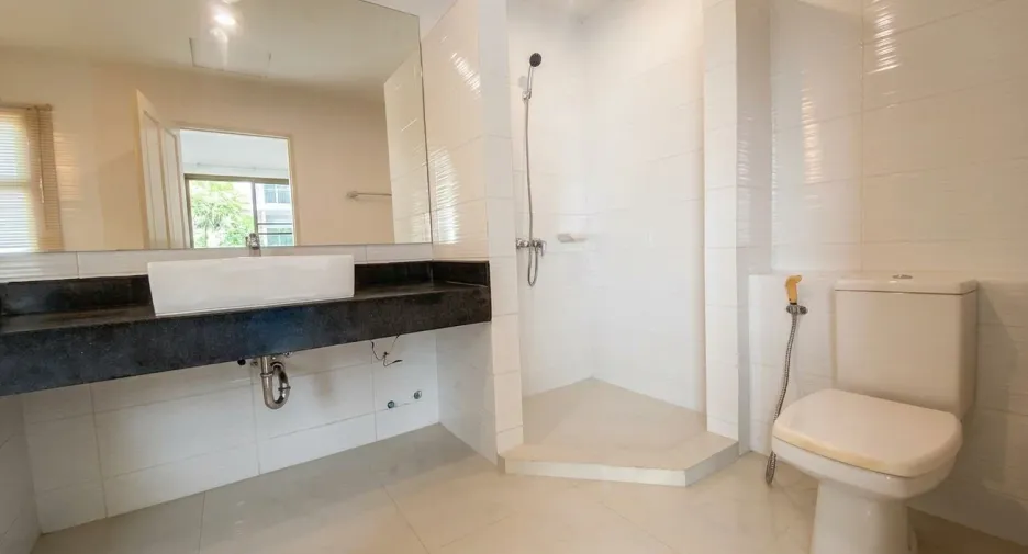 Casa adosada en venta de 4 habitaciones en Jomtien, Pattaya