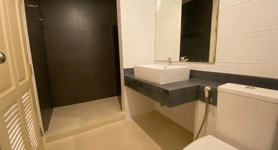 Casa adosada en venta de 4 habitaciones en Jomtien, Pattaya