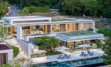 For sale 4 bedrooms house in Sattahip, Chonburi