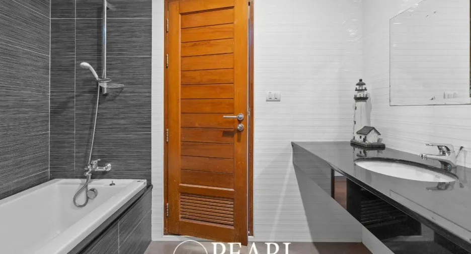 For sale 3 bedrooms house in Bang Lamung, Chonburi