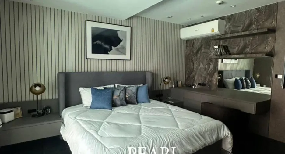 For sale 3 bedrooms condo in Bang Lamung, Chonburi