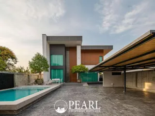 For sale 4 ベッドルーム house in Bang Lamung, Chonburi