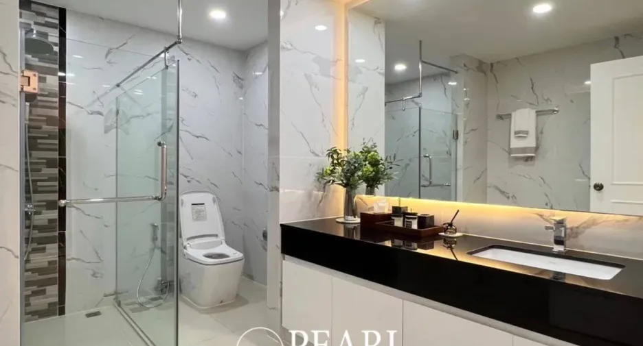 For sale 5 bedrooms condo in Bang Lamung, Chonburi