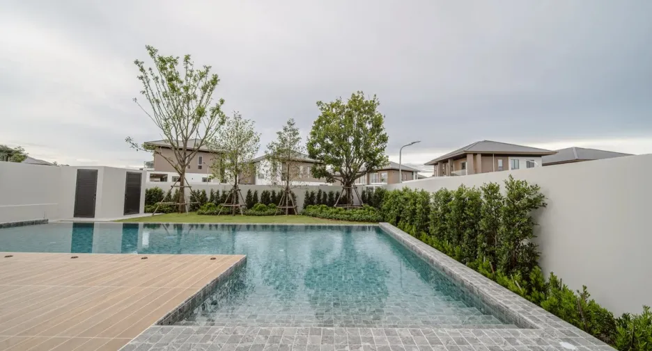 For sale 4 bedrooms house in Bang Lamung, Chonburi