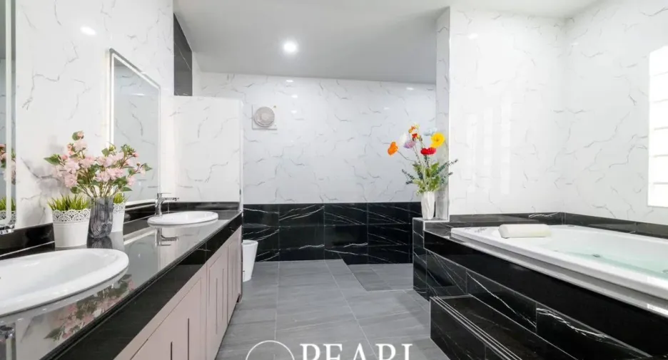 À vendre 4 chambres maison à Bang Lamung, Chonburi
