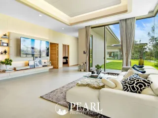 For sale 4 bedrooms house in Bang Lamung, Chonburi