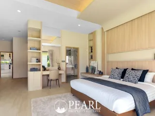 For sale 4 bedrooms house in Bang Lamung, Chonburi