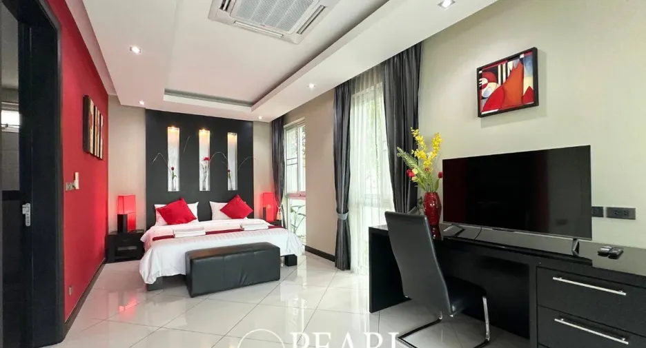 For sale 5 bedrooms house in Bang Lamung, Chonburi