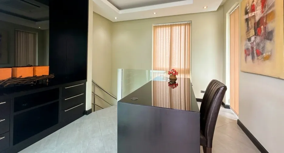 For sale 5 bedrooms house in Bang Lamung, Chonburi