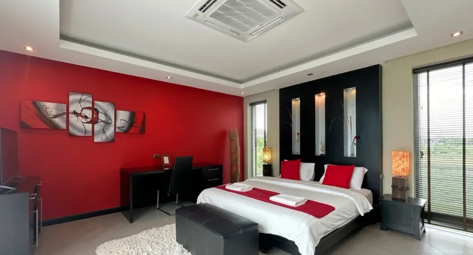 For sale 5 bedrooms house in Bang Lamung, Chonburi